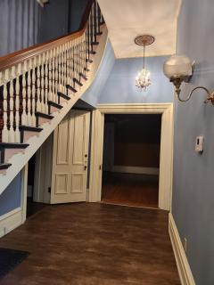 The Keet House - Historic 5 bed Heart of Downtown - 2