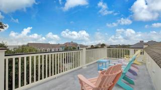 13 57th Avenue by AvantStay Rooftop Decks Pool - 8