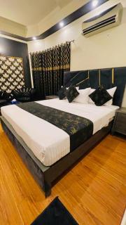 Hotel Hayat Palace Gulberg - 0