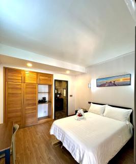 Holiday Beach Hotel - 4