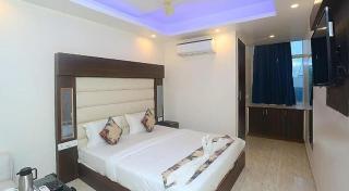 Hotel Raj Niwas - 1