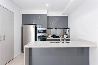 Stylish 2BR - Close to Station & 5 Mins to Airport - 7