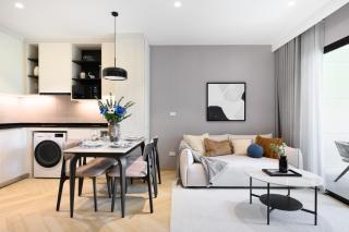 Upscale 1BR Residences at Title Legendary A212 - 6