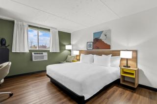 Spark by Hilton Portland Airport Maine Mall - 7