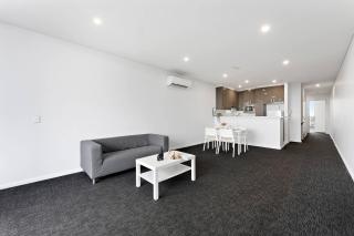 Cozy 2BR Waterloo Haven Near Cafés & Parks - 6