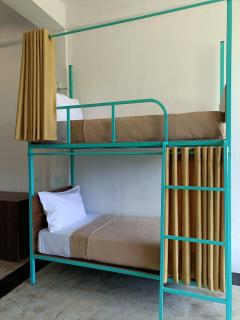 Hostel UPSIDE ELLA - 8