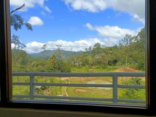 Hostel UPSIDE ELLA - 2