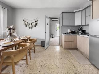 Casa Cueva Beach House for 14 PPL in Arecibo - 2