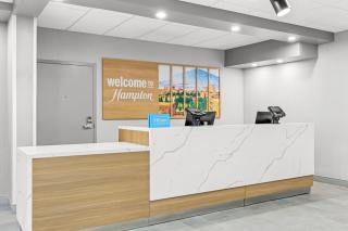 Hampton Inn Akron-Fairlawn - 8