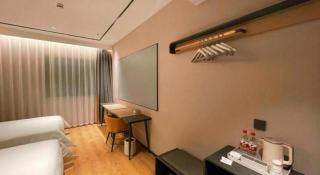 GreenTree Inn Datong YundinGYAyuan Express Hotel - 4