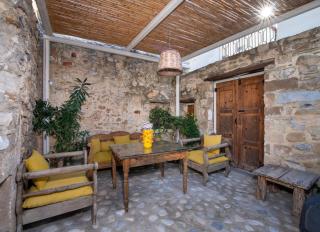 Villa Arancia Private Pool, 2 Jacuzzis & BBQ Area - 1