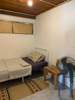 Ka Prao Kai Hostel - 8