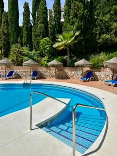 Penthouse Marbella, Panoramic Sea Views, Terrace, Pool & Parking - 2