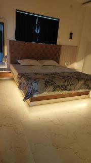 Hotel Tulip Inn & Lodging - 4