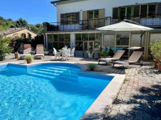 Luxurious Mountain Villa with Pool in Fairytale-like Puglia - 9