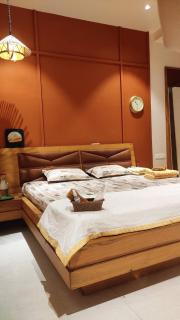 Entire Craftsman house with 2 Bedrooms kitchen and more - 8