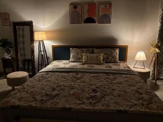 Cozy Airport Studio 10 mins from IGI & Aerocity - 1