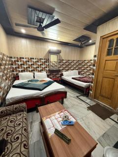 Hotel Aditya Sheraton - 4