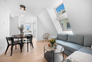 Castle and Danube View Apartment - 4