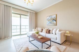 Private Beach - Full Zayed Museum Views - 1 min walk to Mamsha Boulevard and Beach - Ajwan Towers - Massive Balcony - 5 min to Louvre, Zayed National Museum, teamLab Phenomena, National History Museum, Guggenheim and more - 4