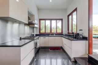 V89 6BR Timeless Design Huge Pool & Mountain View - 6