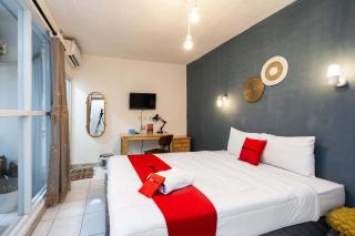 RedDoorz near Exit Toll Tanah Baru Bogor - 0