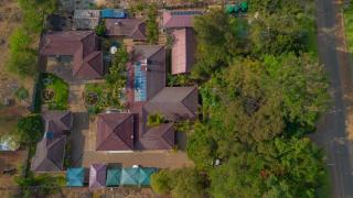 Palm Leaf – Hazeldene Kwekwe with pool - 2333 - 2