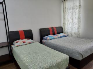 Premium Garden Home 17 Golden Hills - 2