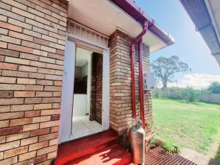 Ukhozi Petal Pods - 1