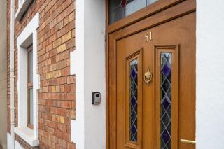 Isle of Erne Escape - Lakeside & Town Location - 6