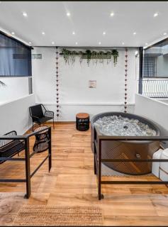 Hyde Park 6 Couples Retreat Apt With Jacuzzi - San Juan - 9