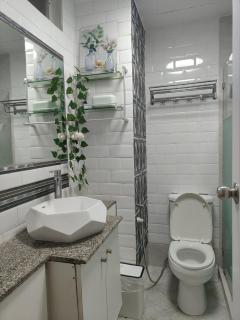 Ajira Cozy Condo - 3