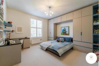Elegant 4-Bed House Free Parking Edgbaston, Birmingham - 3