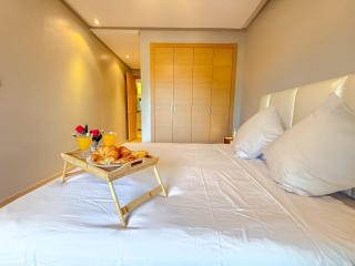 Prestigia Topaze- Terrace overlooking garden & pool - 5