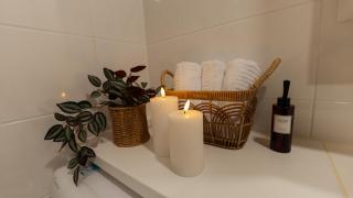 Midnight Sun City Suite - 4