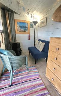 Treguth Glamping Unique Experience - Themed Huts - 3