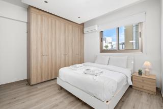 Downtown 2 Bedroom City Flat - 5