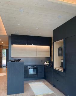 Arctic Skyline Villa - 7