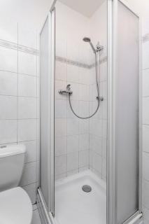 Quiet Apartment Near River and City Center - 7