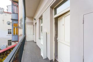 Quiet Apartment Near River and City Center - 3