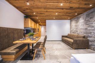 Alpine Essence - Luxury Apartment in Zell am See Center - 3