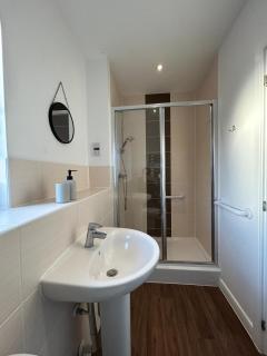 Contractor-Ready I Long-Stay Optimised - 8