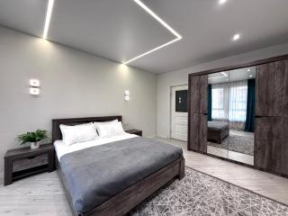 Spacious design Raimbek4 Residence, next to metro & drinking water as a gift - 0