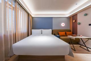 Orange Hotel Shanghai International Tourism Resort Chuanhuan South Road - 8