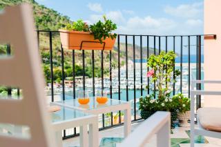 Elegante palazzo storico con splendida vista mare - 1