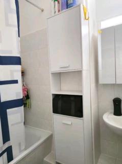 Comfortable room in a quiet apartment, exclusively for women - 3