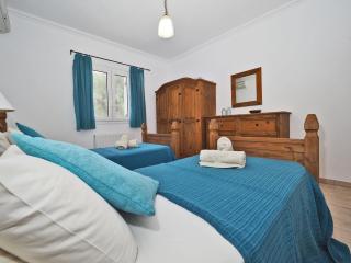 Helios Court Villa - 5