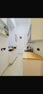 Budapest Digital Apartment - Modern new renovated apartment peaceful & close to Budapest city center - 1