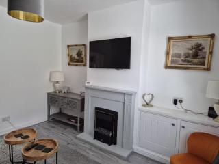 Stylish Ashbourne townhouse near the Peak District and Alton Towers - 5