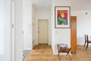 Wilcza PRL Retro Journey Apartment by BookingHost - 2